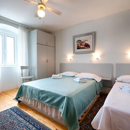 Bucol Seaview Gasthuis 3*