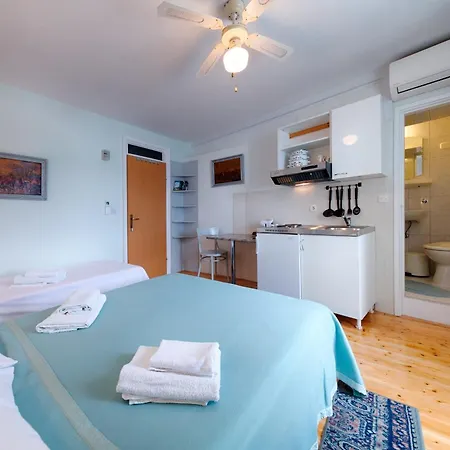 Bucol Seaview Guest house Komiza